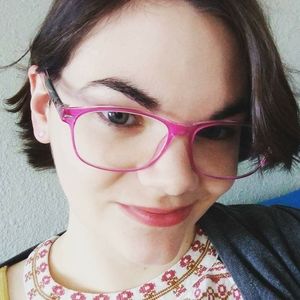 Meet your Posher, Liz